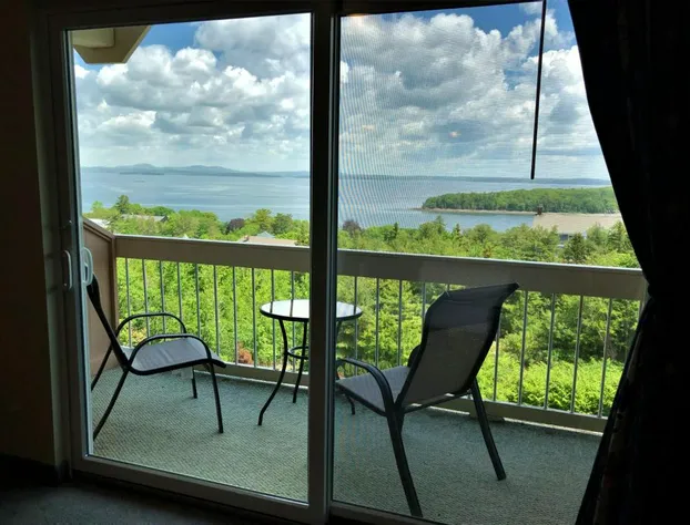 Atlantic Eyrie Lodge hotel detail image 4