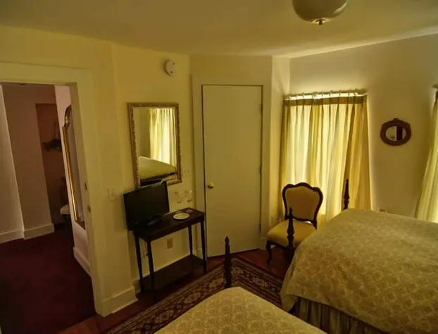 RiverWood Inn hotel detail image 4