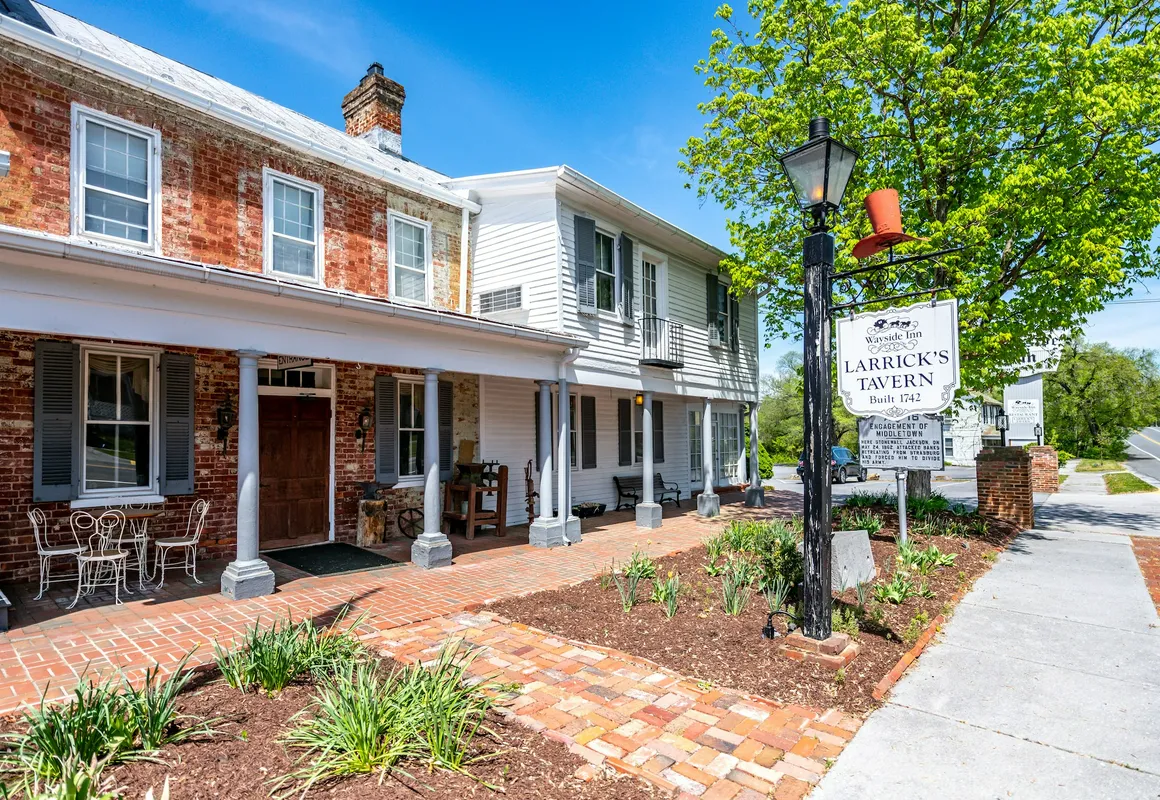 Wayside Inn hotel hero