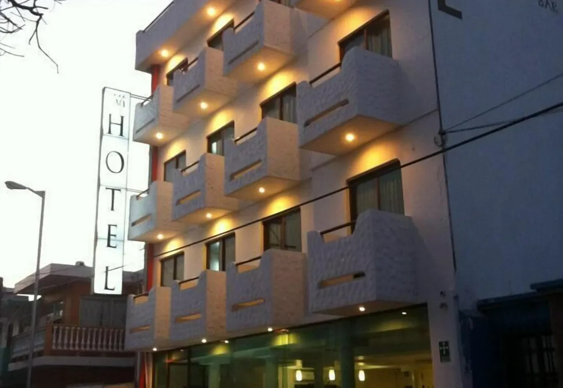 Hotel Maritimo hotel hero