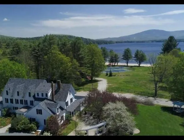 Inn at Pleasant Lake hotel detail image 1