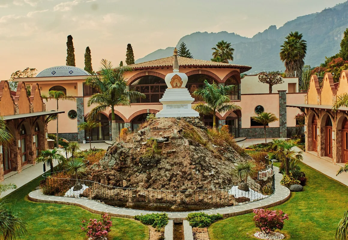 La Buena Vibra Wellness Resort & SPA hotel hero