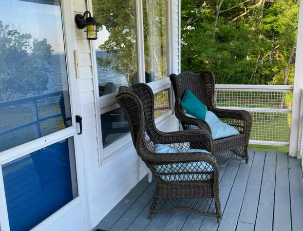 High Tide Inn hotel detail image 4