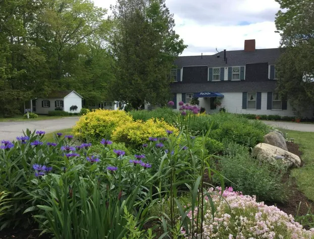 High Tide Inn hotel detail image 3