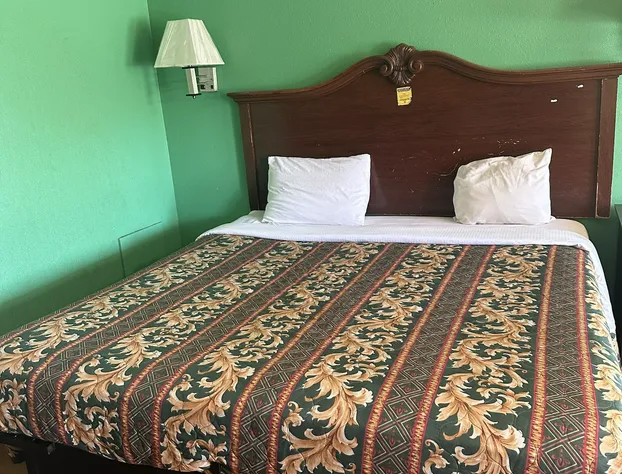 American Inn hotel detail image 4