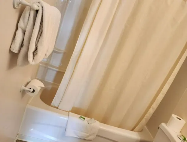 Hi-Way Motel hotel detail image 4