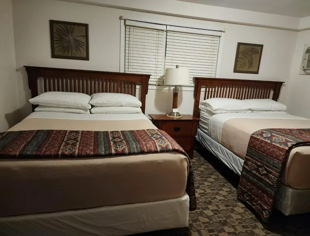 Hi-Way Motel hotel detail image 2