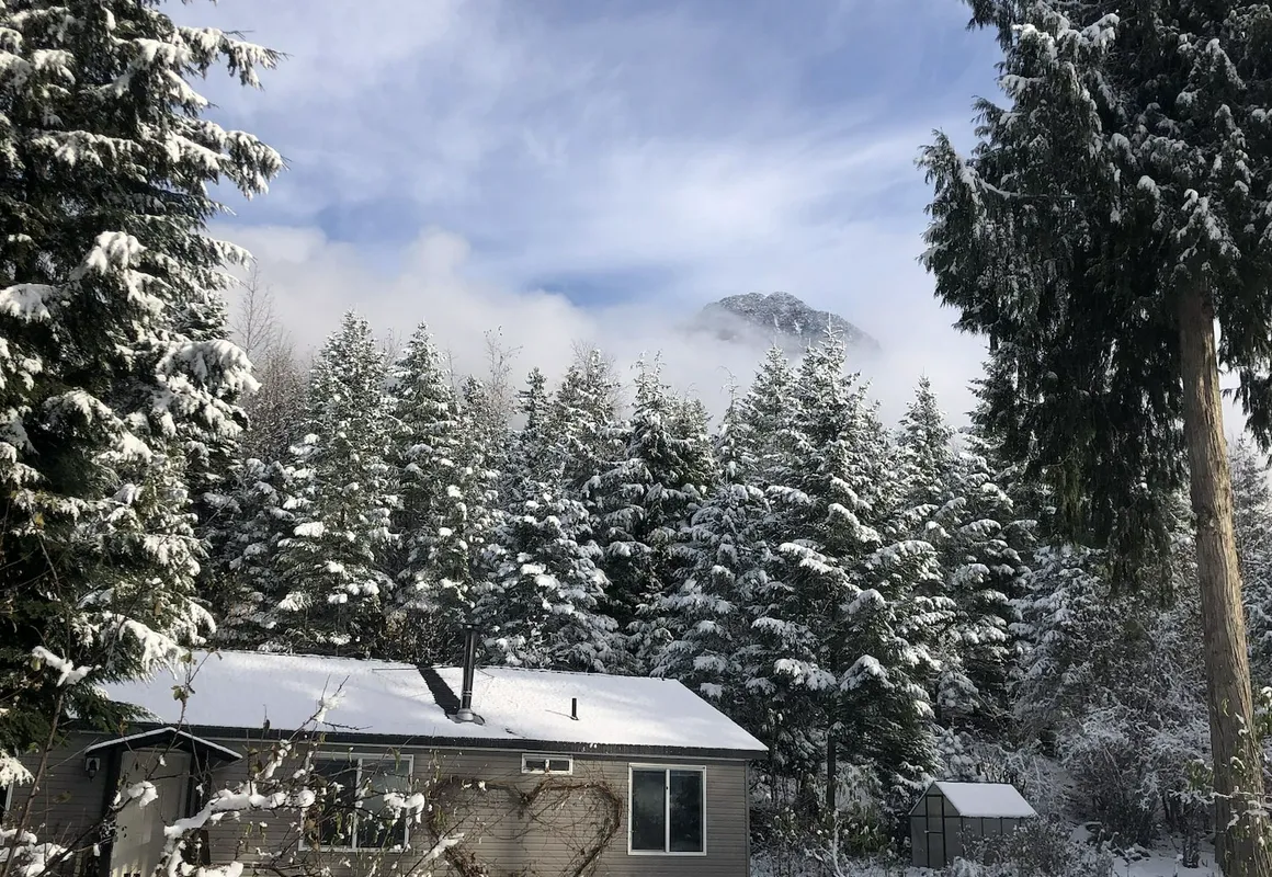 The Cabin at Sweetwater Lane Farm hotel hero