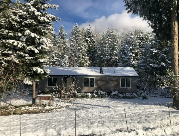 The Cabin at Sweetwater Lane Farm hotel detail image 4
