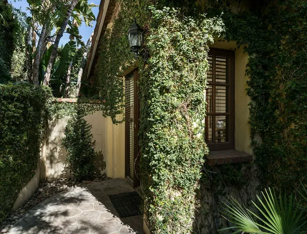 Lucille Palm Springs hotel detail image 3