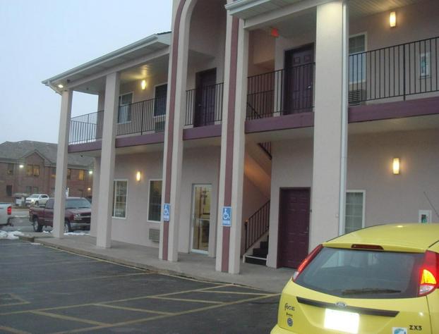 Townhouse Inn & Suites hotel detail image 2