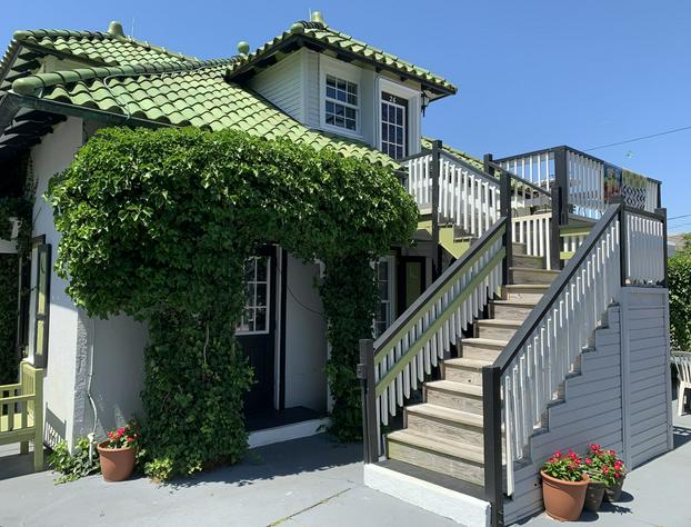 Ocean Manor Inn hotel detail image 1