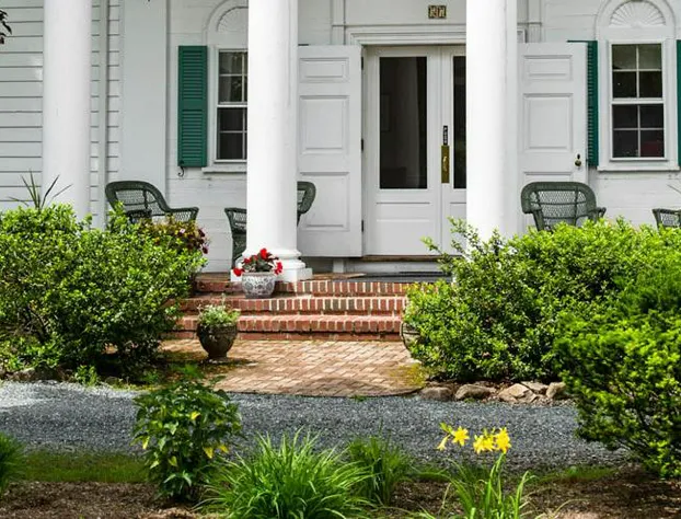 Anne's White Columns Inn hotel detail image 3