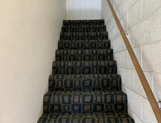 Townhouse Inn & Suites hotel detail image 1