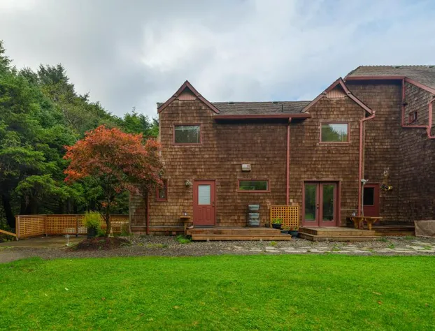 Arch Cape Inn and Retreat - Cannon Beach hotel detail image 4