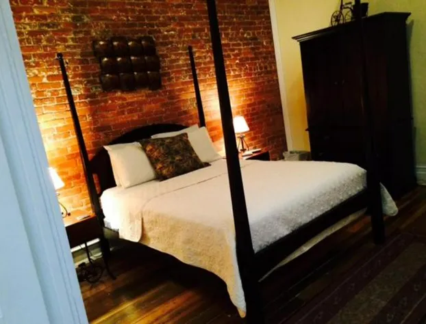 The 1857 hotel detail image 2