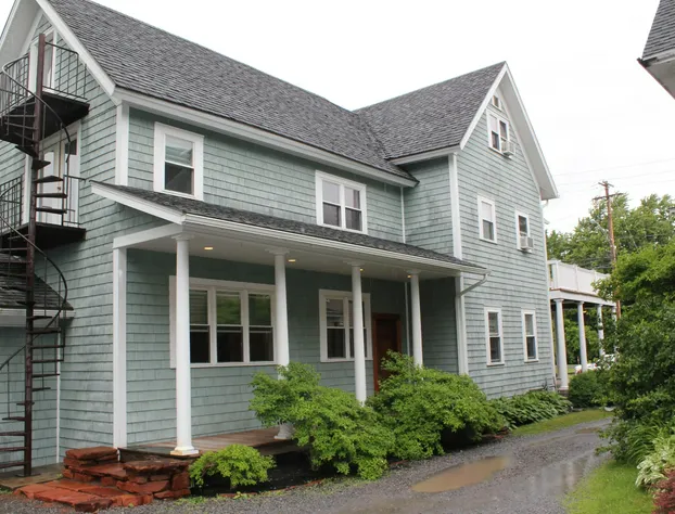 24 East Main Street B&B hotel detail image 1