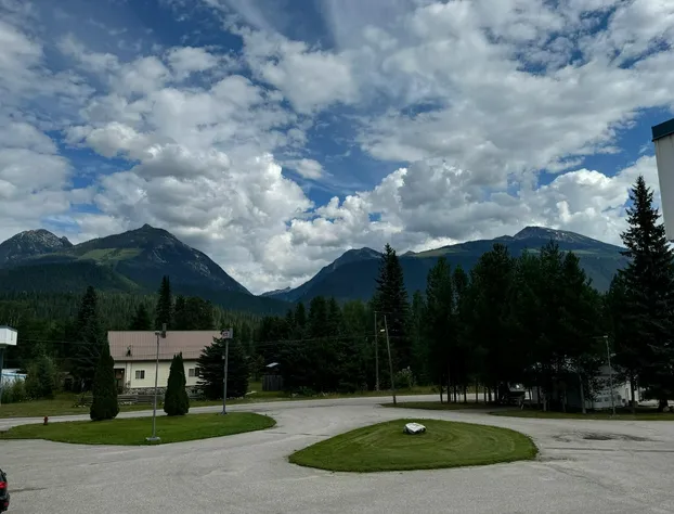 Blue River Motel hotel detail image 4
