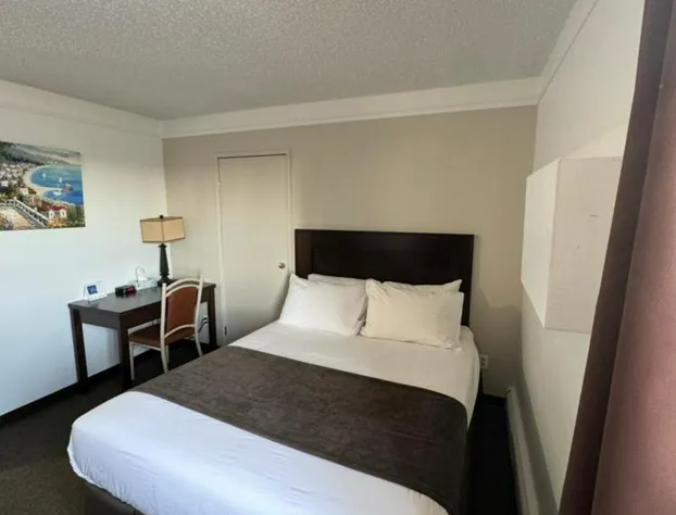 River Inn hotel detail image 2