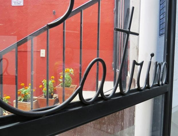 La Catrina Hostel and Breakfast hotel detail image 1