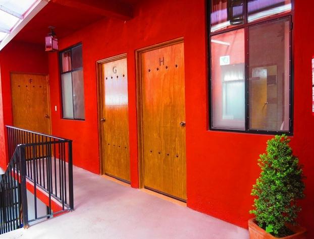 La Catrina Hostel and Breakfast hotel detail image 2