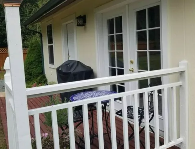 Arbor Rouge Cottage hotel detail image 2