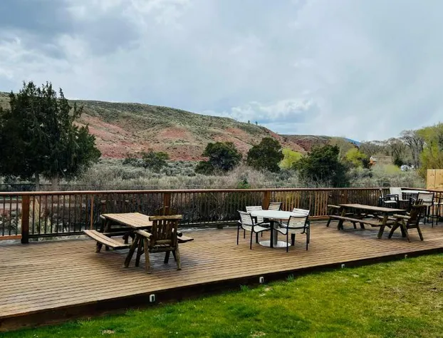 The Trail's End hotel detail image 2