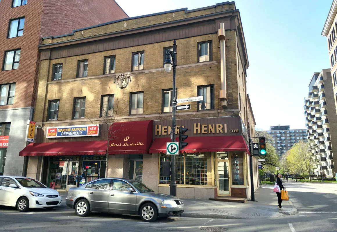 Hotel Le Deville hotel hero