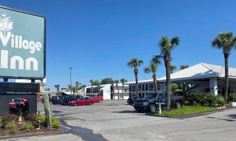 Village Inn Destin hotel hero