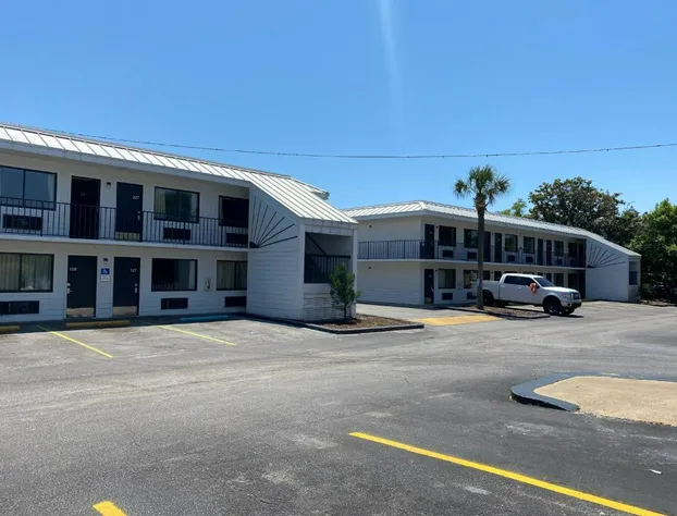 Village Inn Destin hotel detail image 2