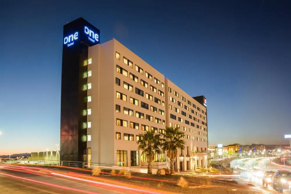 One Chihuahua Fashion Mall hotel hero