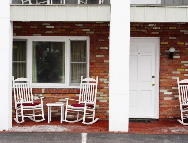 Stay Saratoga hotel detail image 4