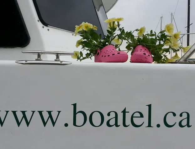 Making Waves Boatel hotel detail image 3