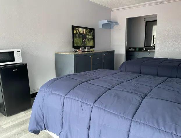 Budgetel Inn & Suites hotel detail image 2