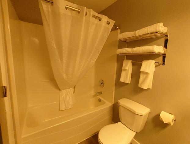 Traveler's Inn hotel detail image 4