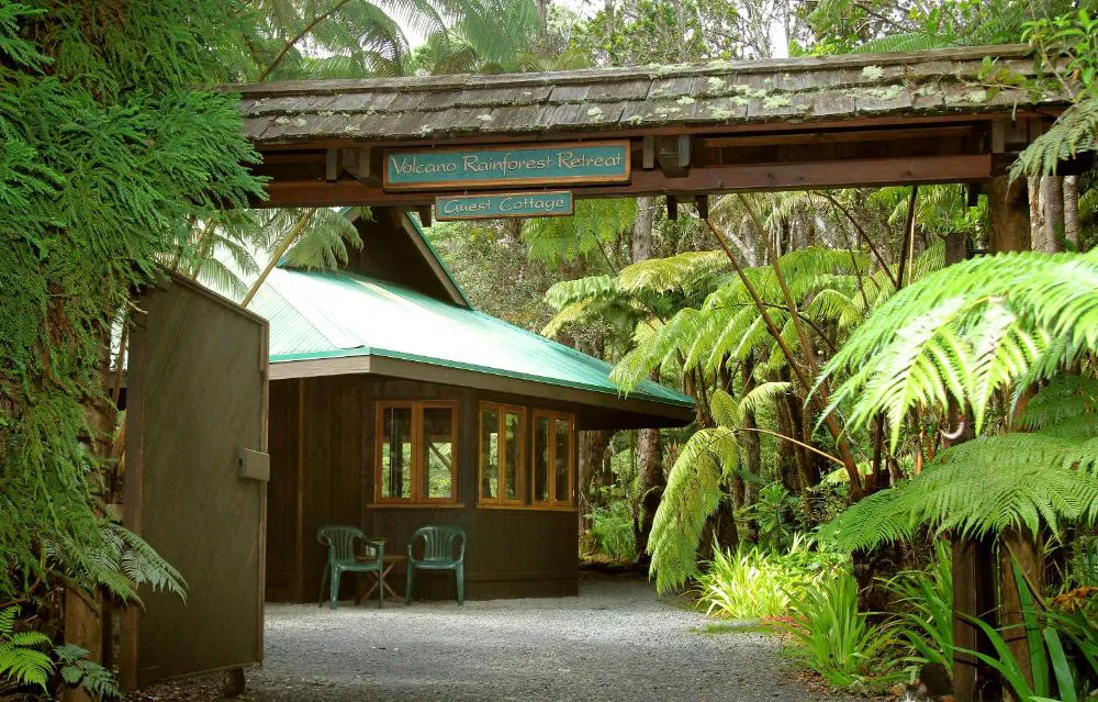 Volcano Rainforest Retreat hotel hero