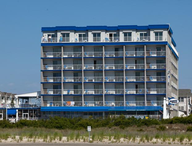 Adventurer Oceanfront Inn hotel detail image 4