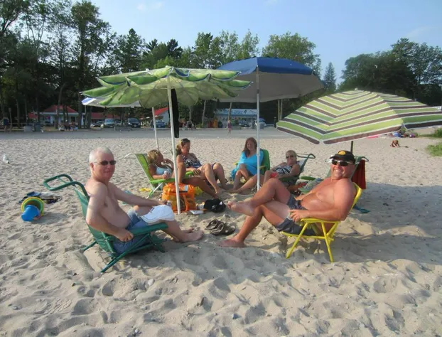 Balm Beach Resort & Motel hotel detail image 2