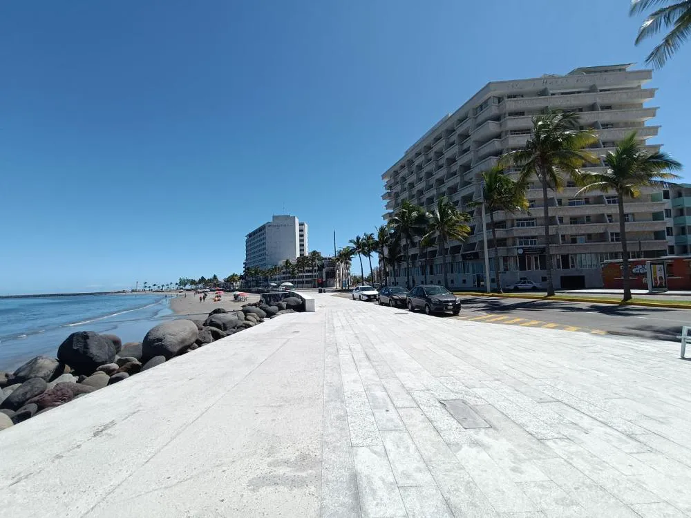 Hotel Royalty hotel hero