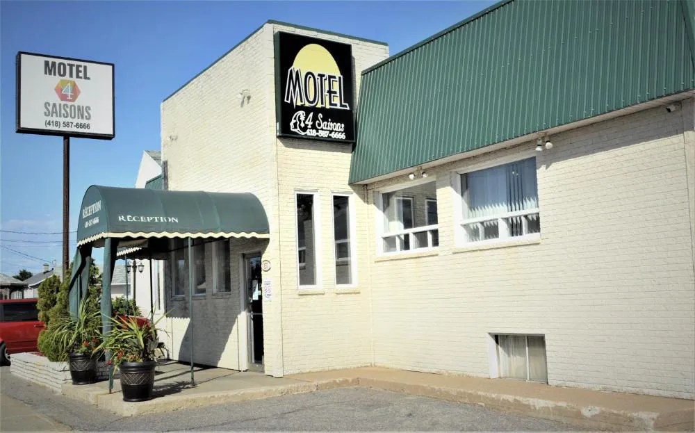 Motel Quatre Saisons hotel hero