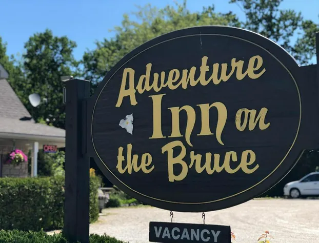 Adventure the Bruce Inn - Recently Renovated With Outdoor Hot Tub hotel detail image 1