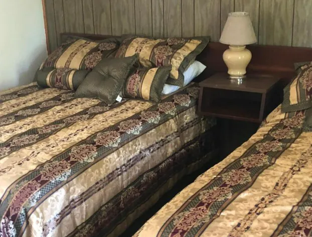 Michael Dee's Apartments hotel detail image 3