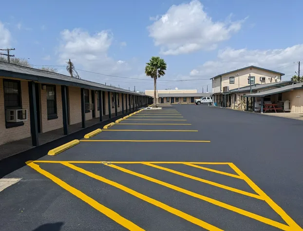 Economy Inn Kingsville hotel detail image 3