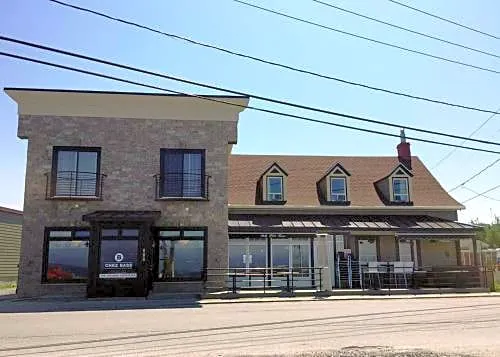 Auberge Chez Bass hotel hero