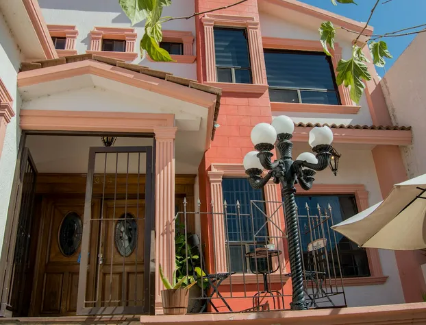 Paqui Bed & Breakfast hotel detail image 1