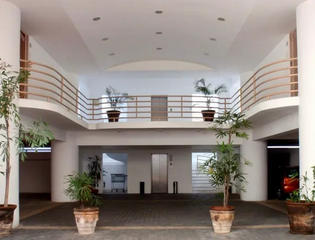 Luxury Condo Romantic Zone-Beach hotel detail image 3