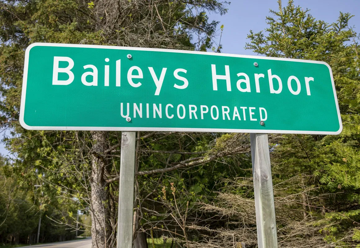 Ridges Inn & Suites hotel hero