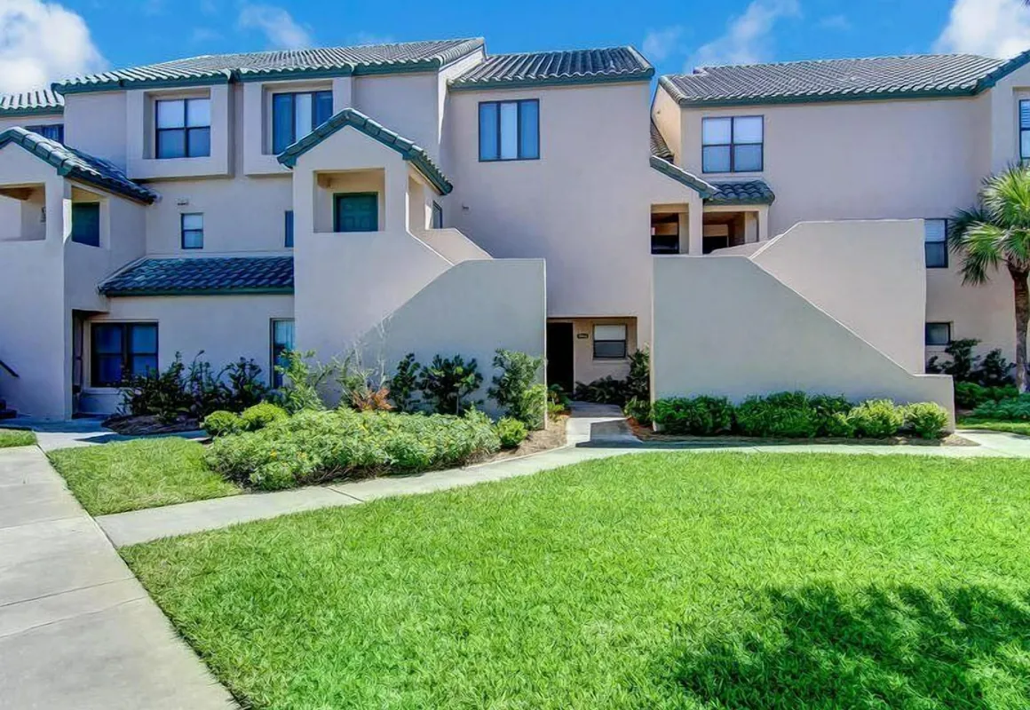 708 Sailmaker hotel hero