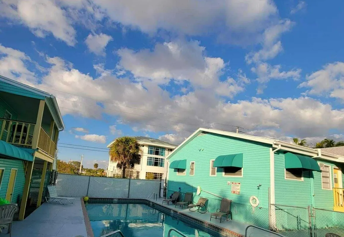 La Villa Resort hotel hero