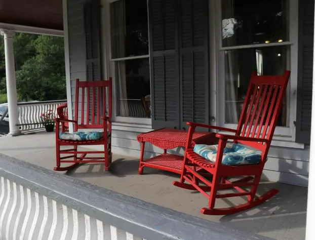Reynolds House Inn & Motel hotel detail image 1